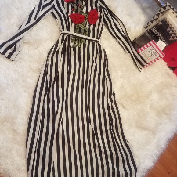 The "Hailey Collection" Summer Essentials🥀 - Picture 4 of 4